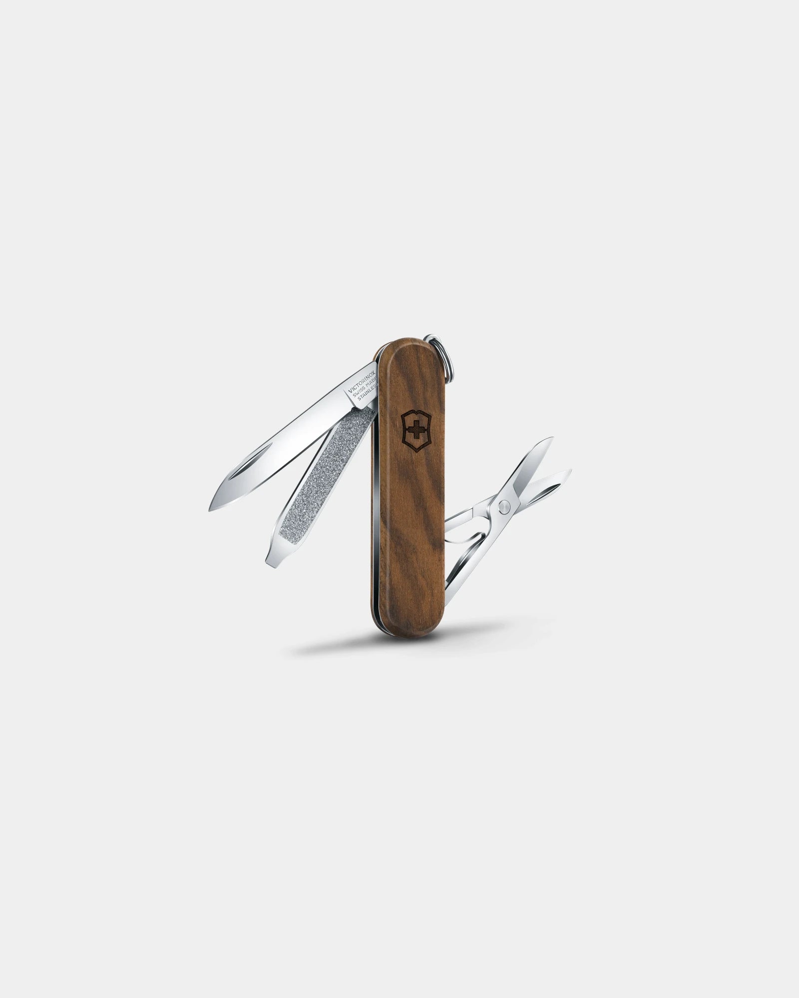 Couteau suisse bois de noyer Victorinox Classic SD à personnaliser - 1