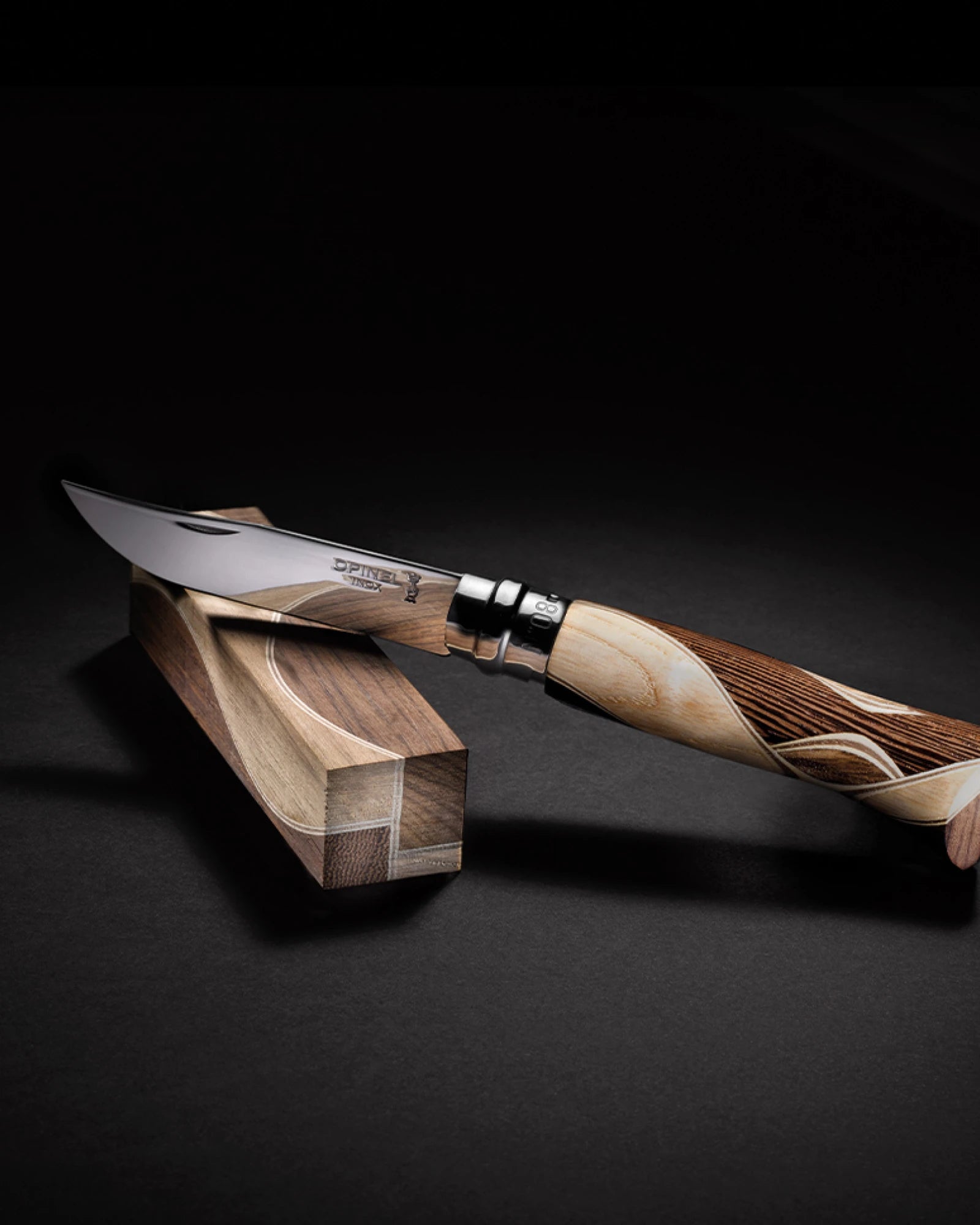 Couteau acier inoxydable Opinel N°08 Chaperon à personnaliser - 4