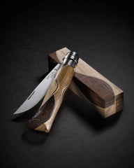 Couteau acier inoxydable Opinel N°08 Chaperon à personnaliser - 3