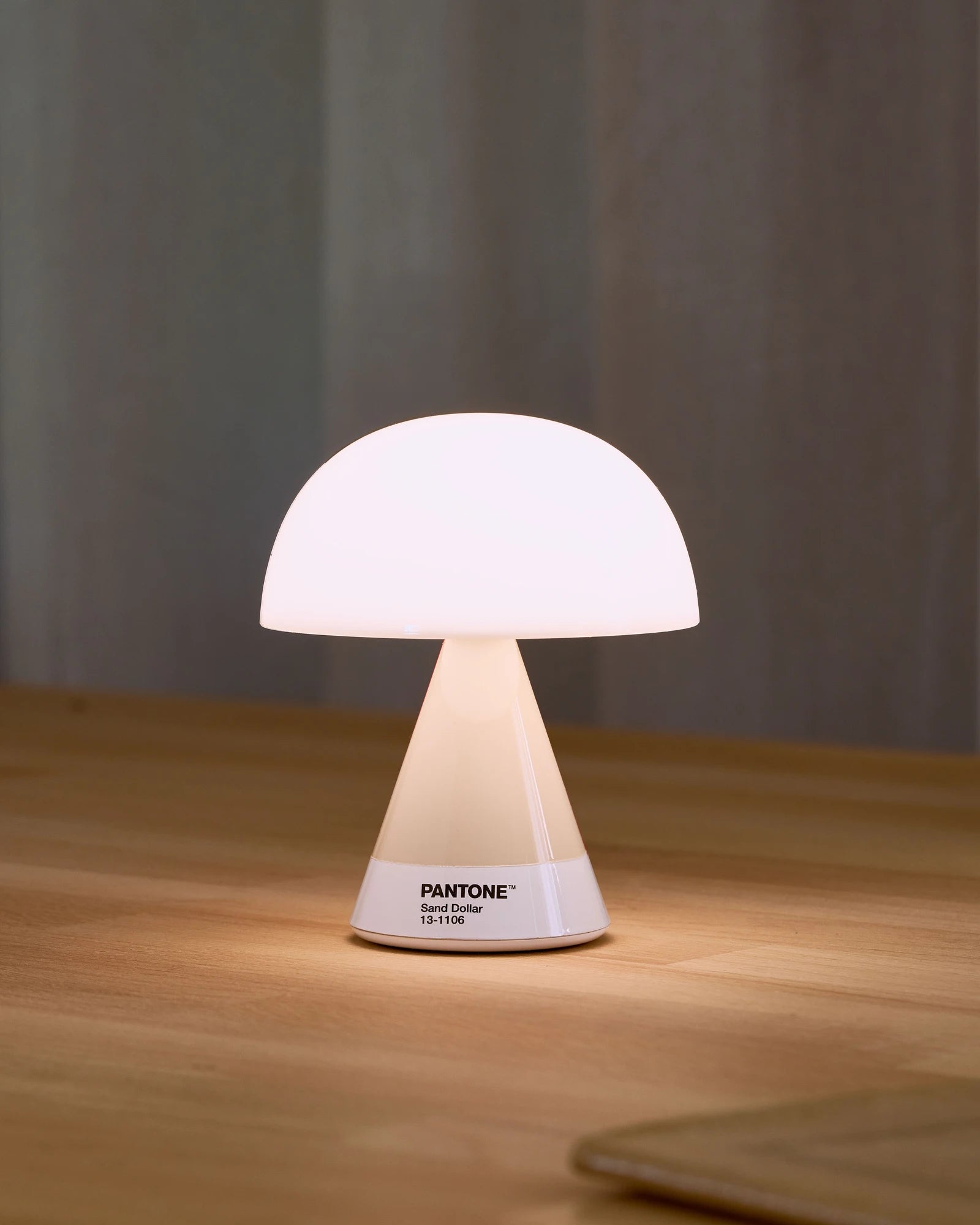 Lampe LED portable Lexon MIMOSA à personnaliser - 41