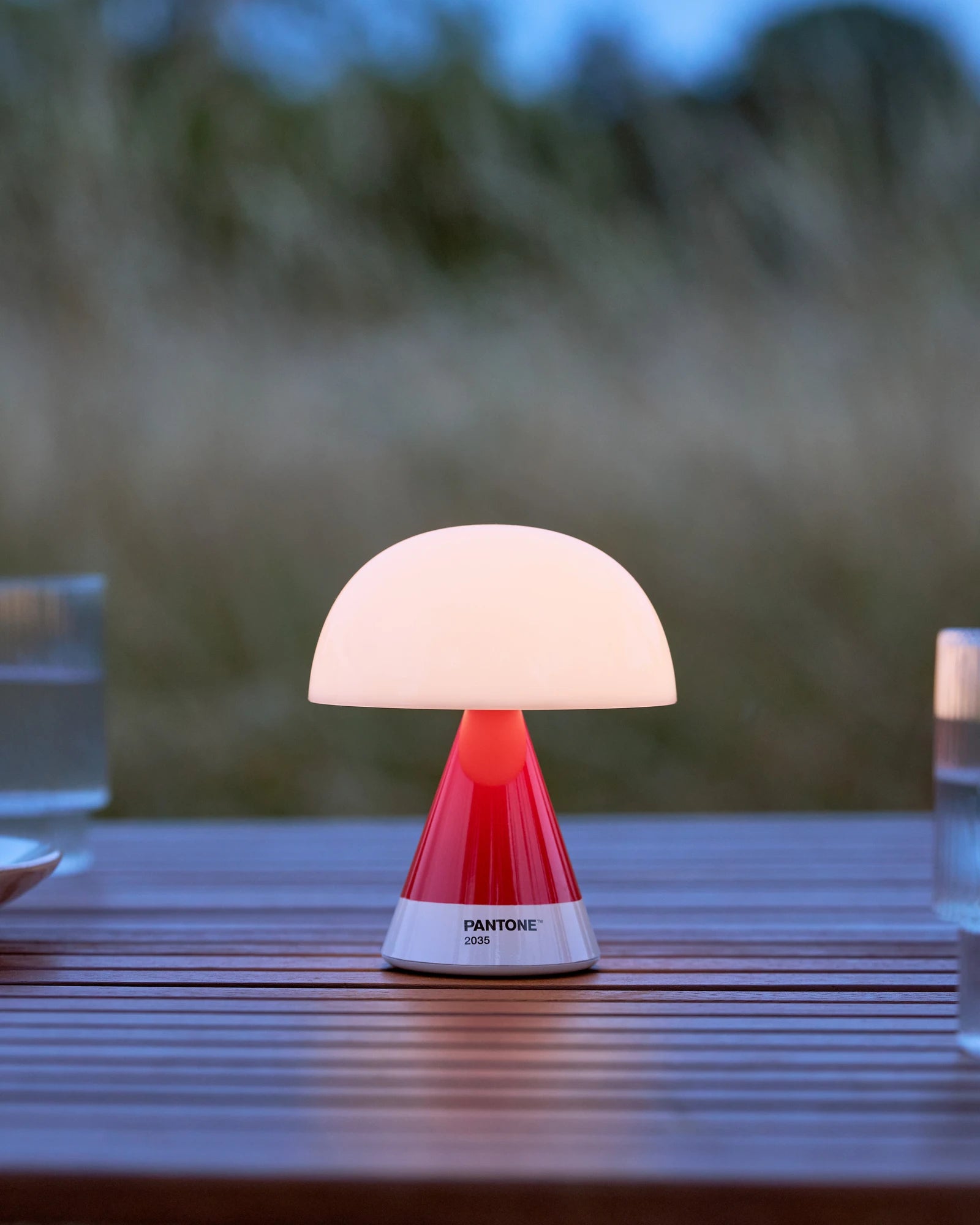 Lampe LED portable Lexon MIMOSA à personnaliser - 26