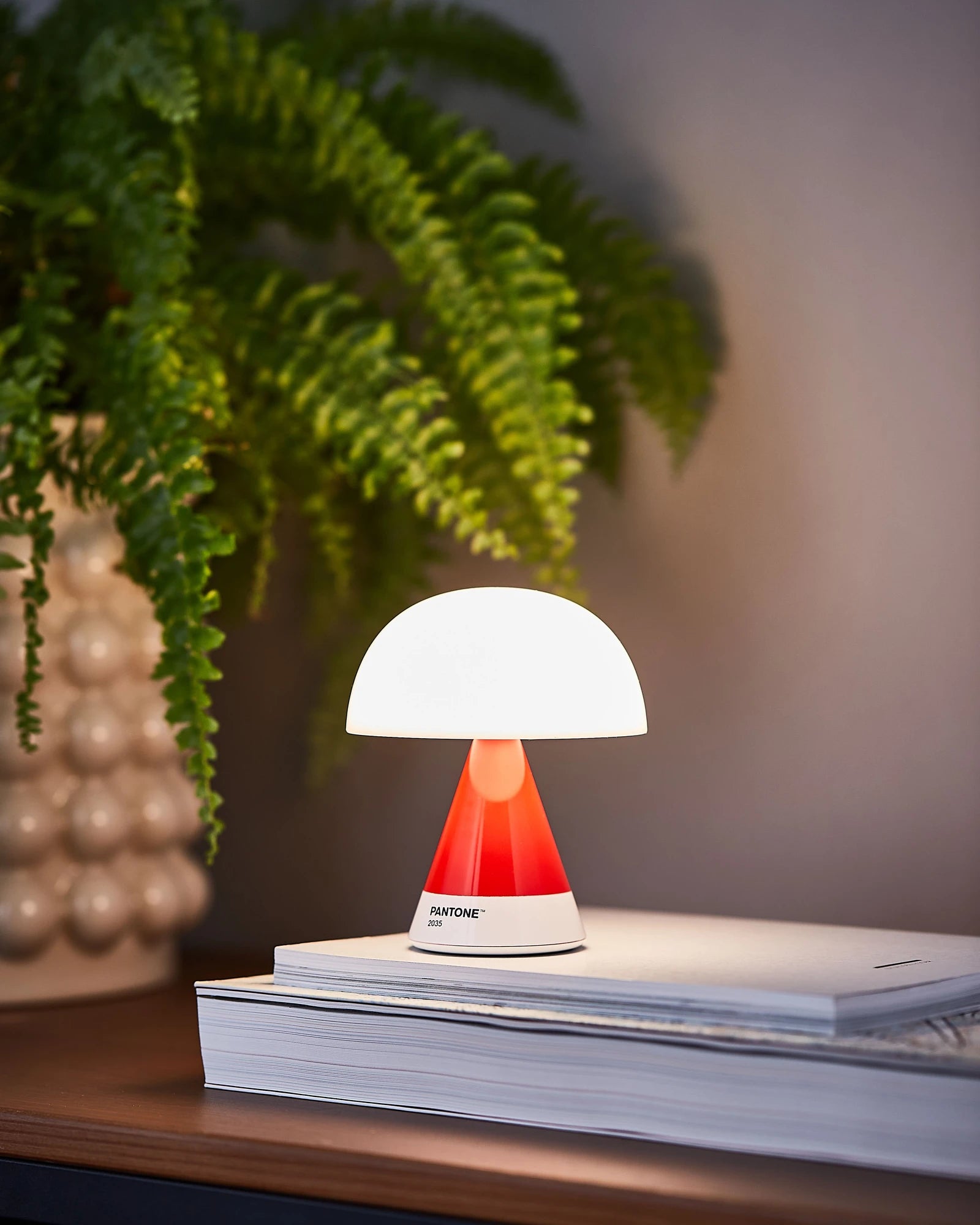 Lampe LED portable Lexon MIMOSA à personnaliser - 24