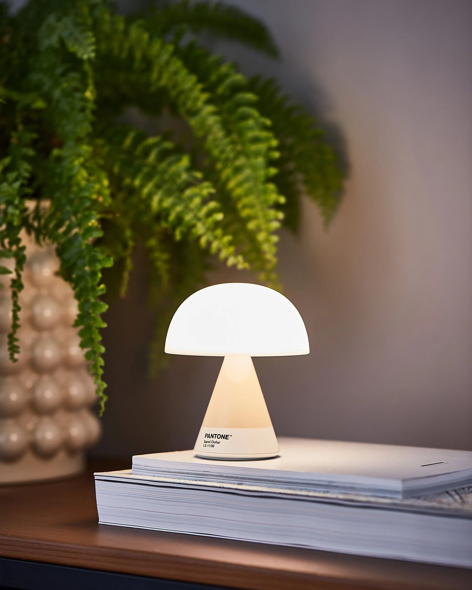Lampe LED portable Lexon MIMOSA à personnaliser - 40