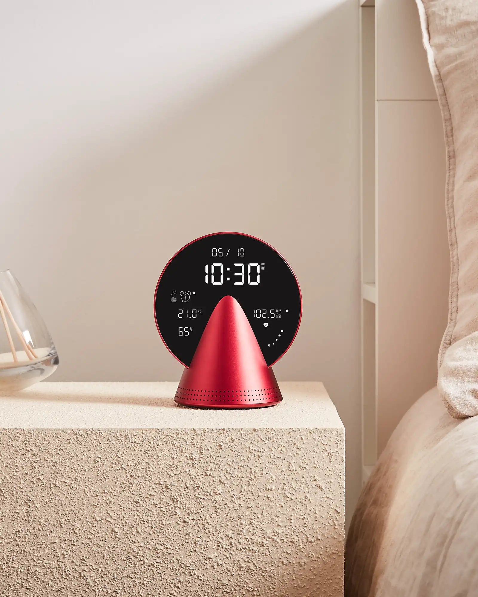 Radio-réveil Bluetooth aluminium Lexon Conic à personnaliser - 6