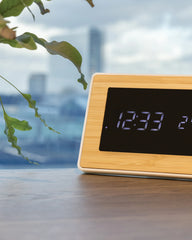 Horloge LED en bambou et plastique à personnaliser - 5