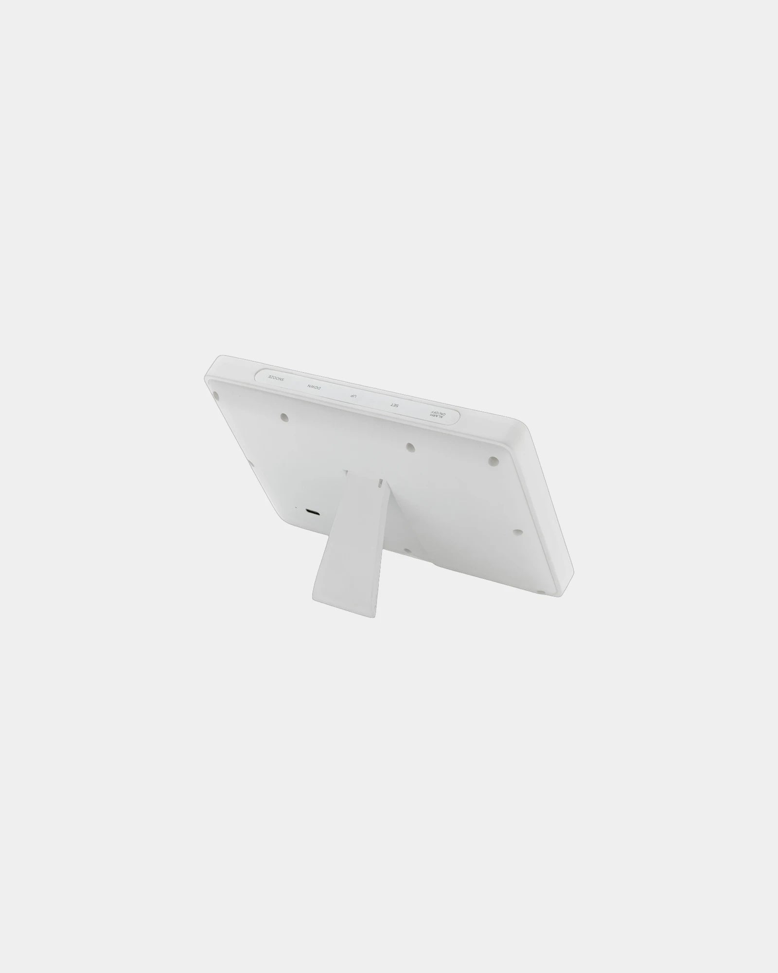 Horloge LED en bambou et plastique à personnaliser - 2