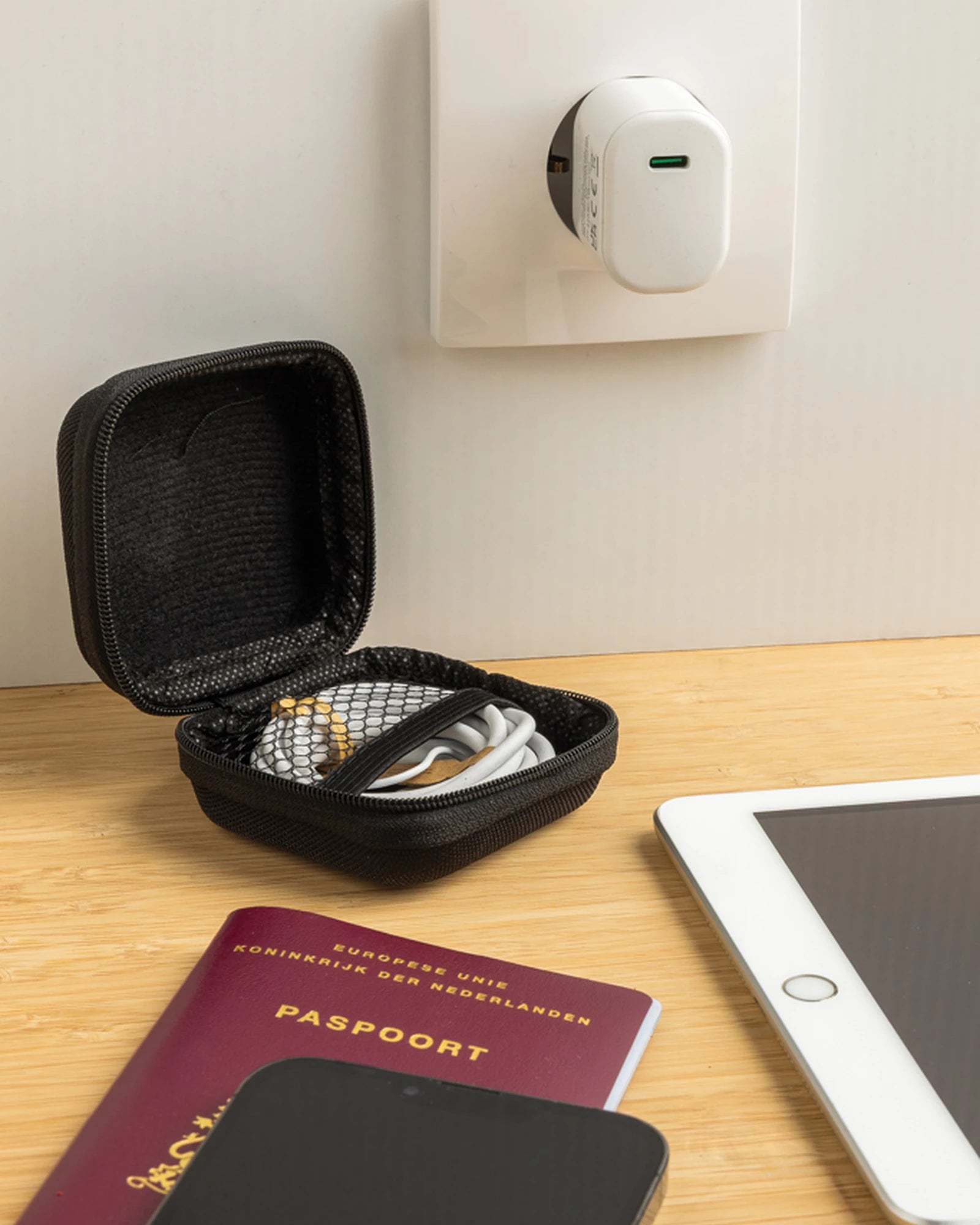 Set câble et chargeur 20W en PET recyclé à personnaliser - 8