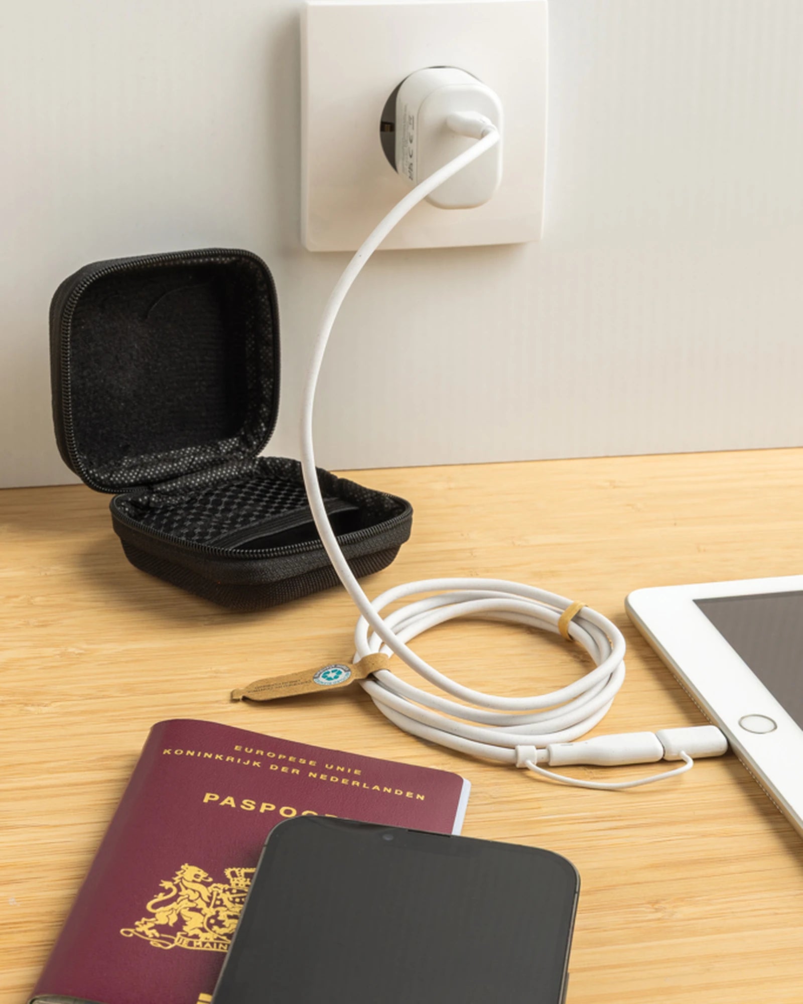 Set câble et chargeur 20W en PET recyclé à personnaliser - 9