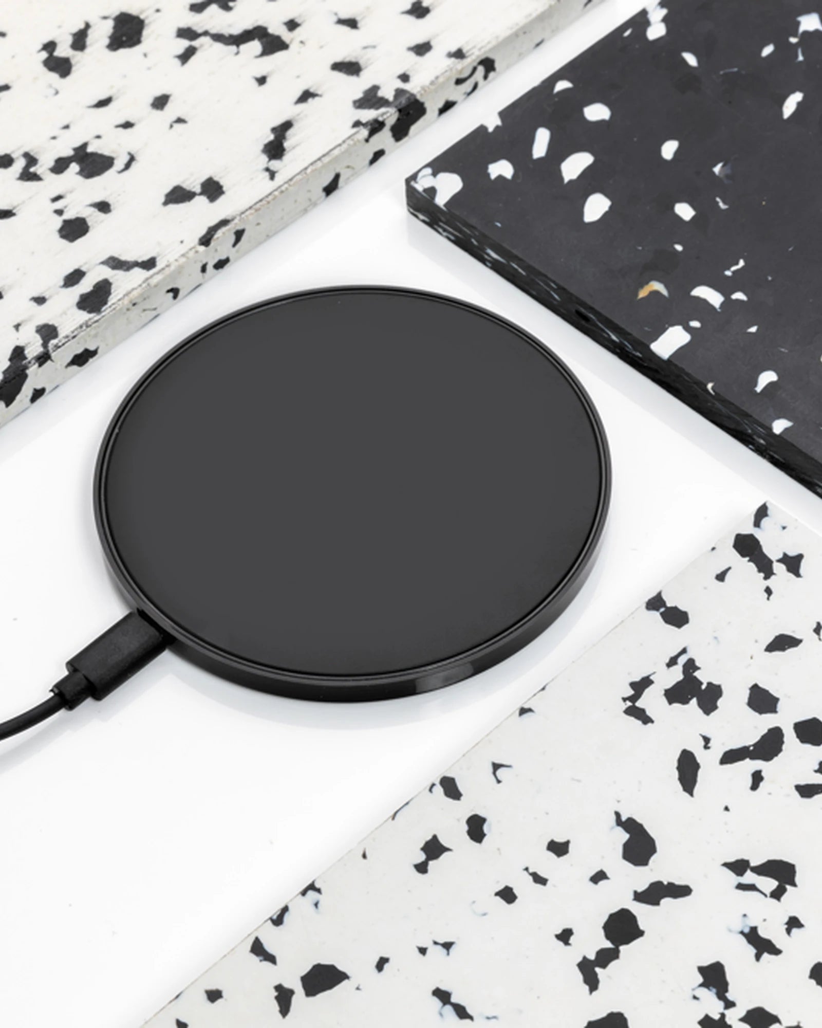 Chargeur induction 10W en plastique recyclé à personnaliser - 5