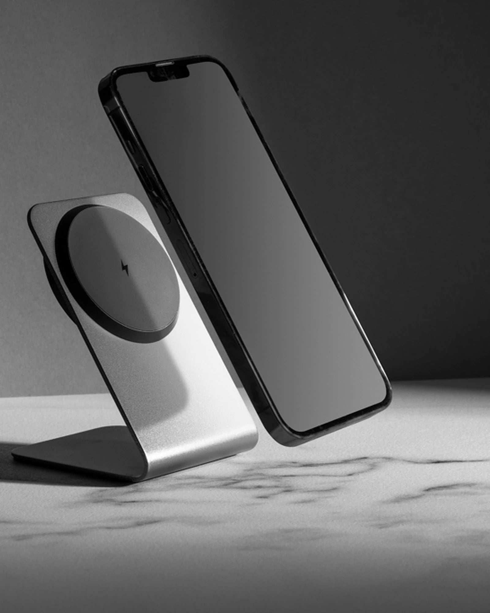 Support de recharge magnétique 15W en aluminium Terra à personnaliser - 7