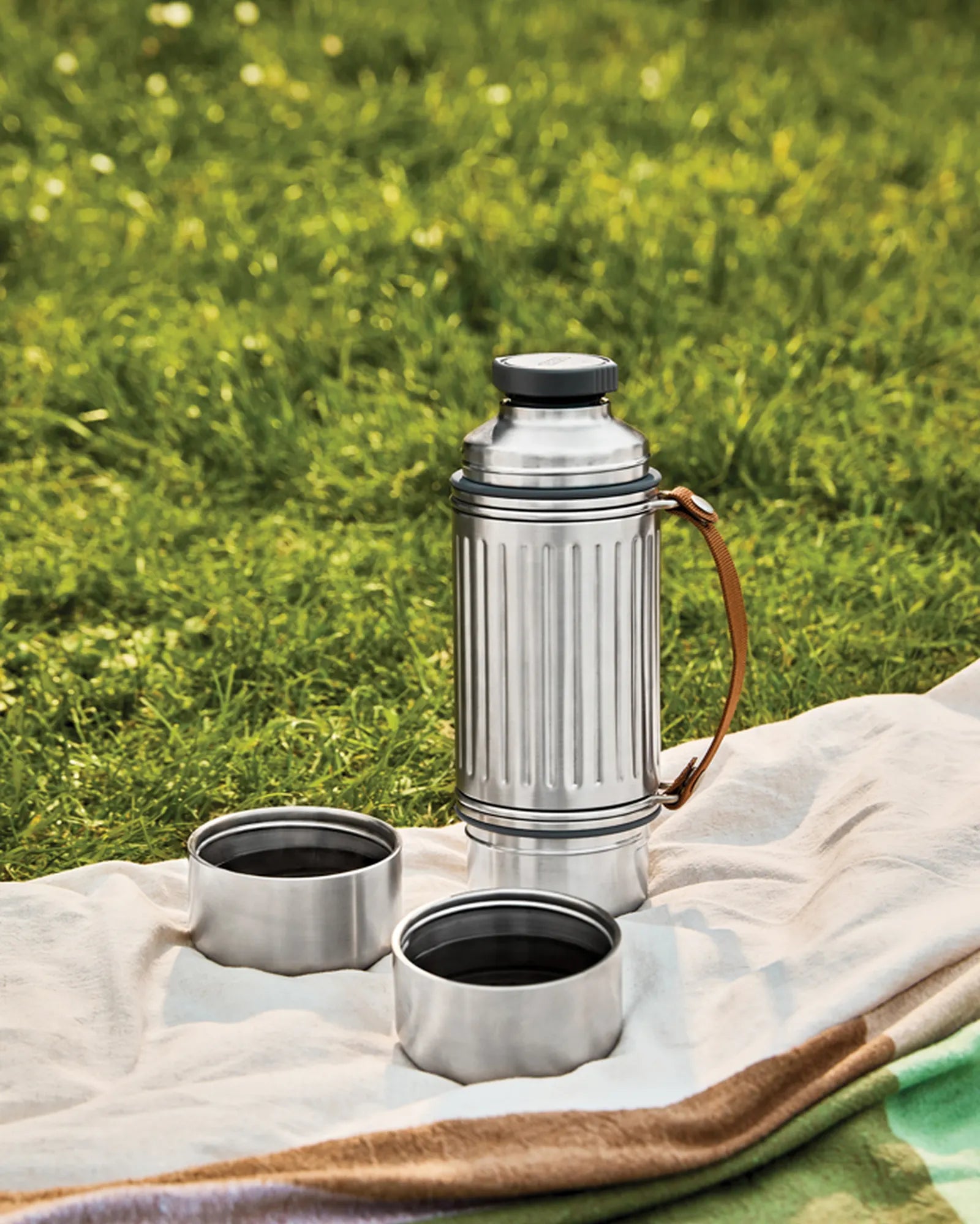 Gourde isotherme acier Black + Blum Explorer Duo 1L - 9