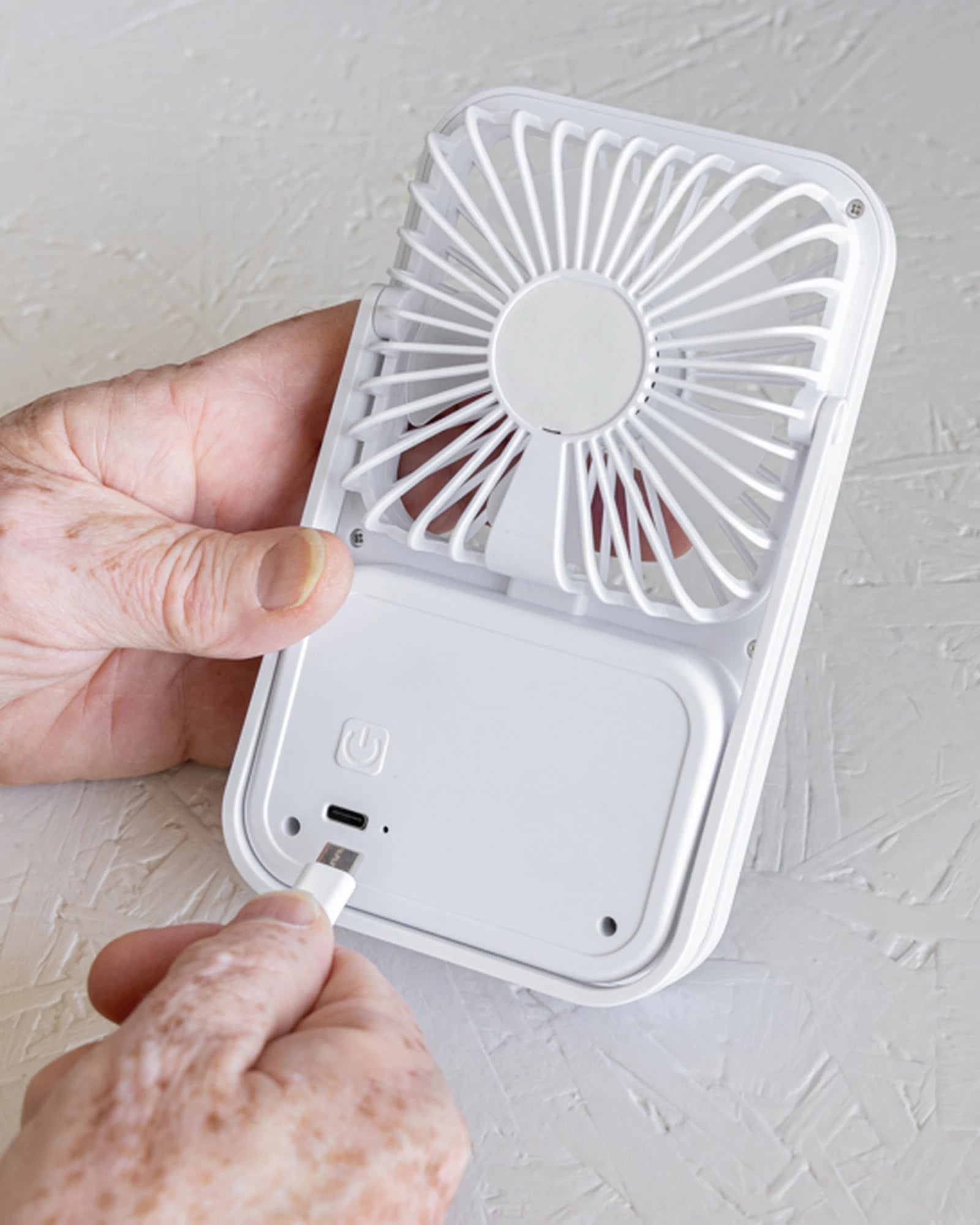 Ventilateur de bureau recyclé ABS Aervina à personnaliser - 11