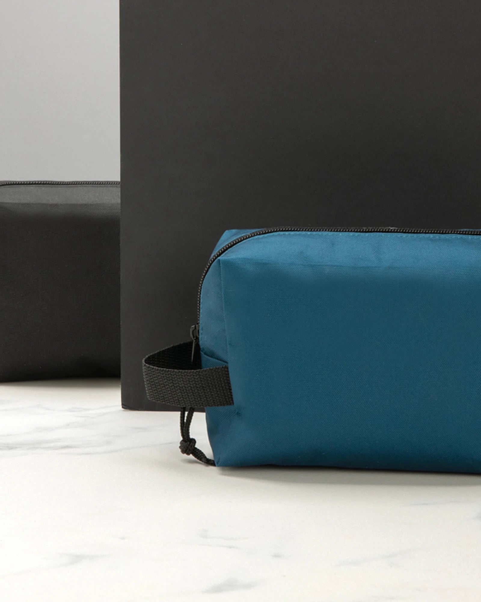 Trousse de toilette rPET Impact AWARE™ à personnaliser - 5