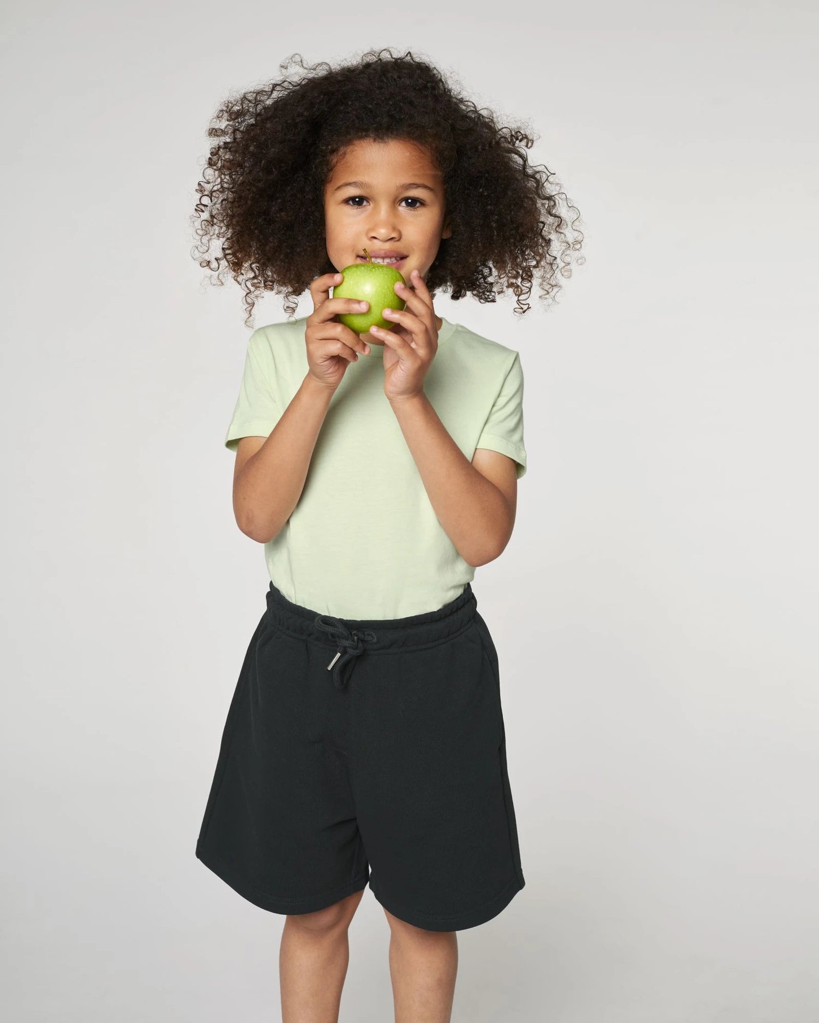 Short de jogging enfant coton bio Stanley/Stella Mini Bolter à personnaliser - Black