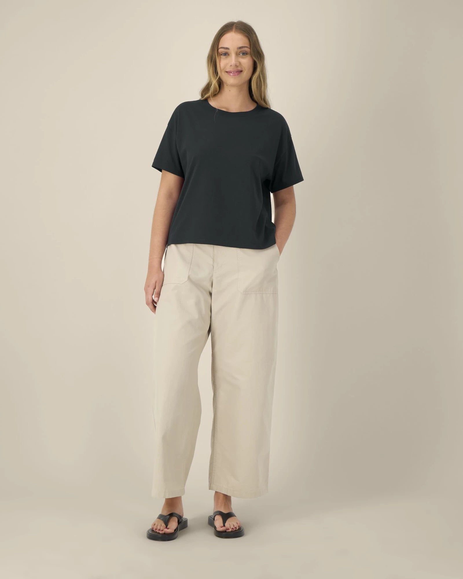 T-shirt coton bio Stanley/Stella Etta à personnaliser - Black