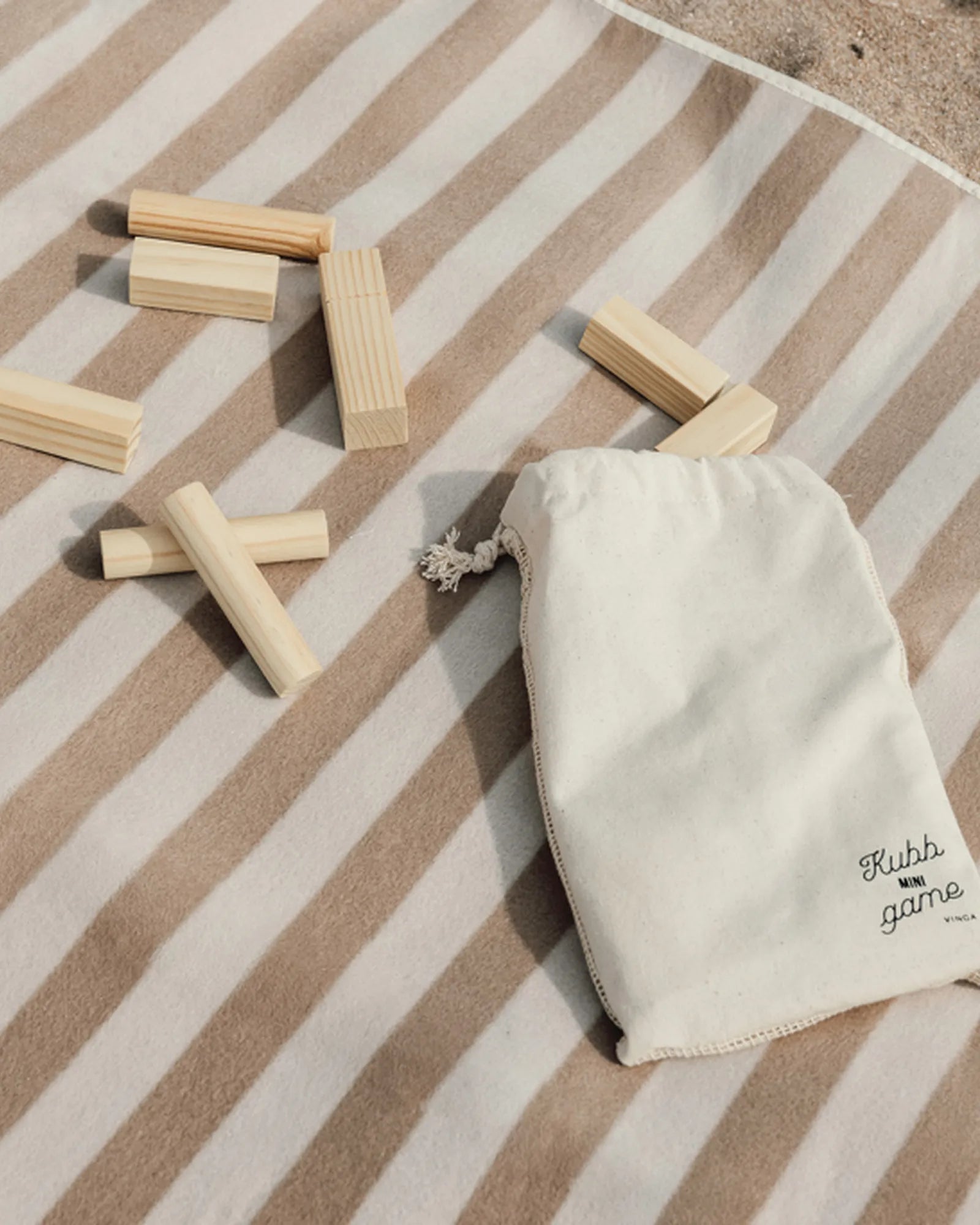 Jeu de plein air en bois FSC Vinga Mini jeu Kubb à personnaliser - 3