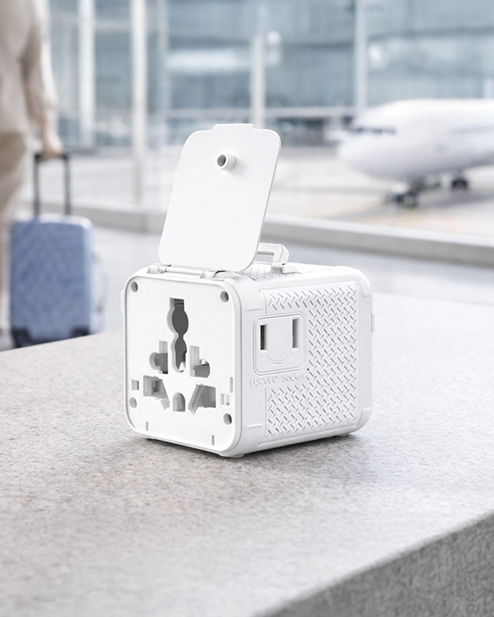 Adaptateur universel compact à personnaliser - 3