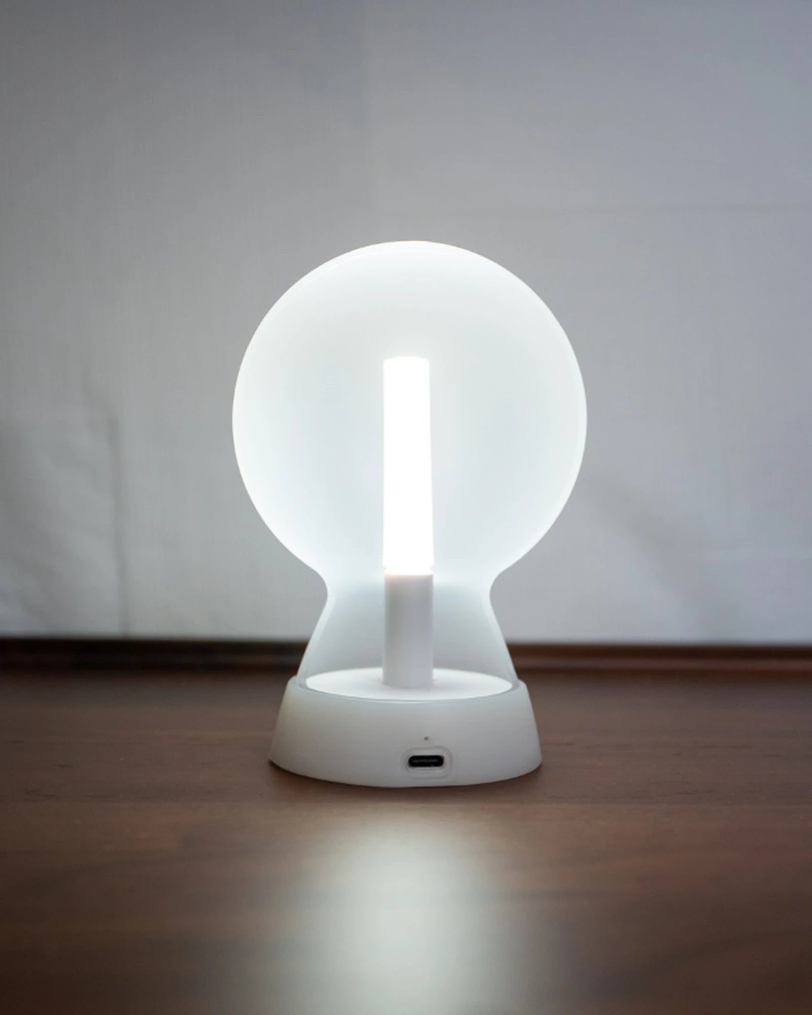 Lampe sans fil rechargeable Xoopar Mr Bio à personnaliser - 3