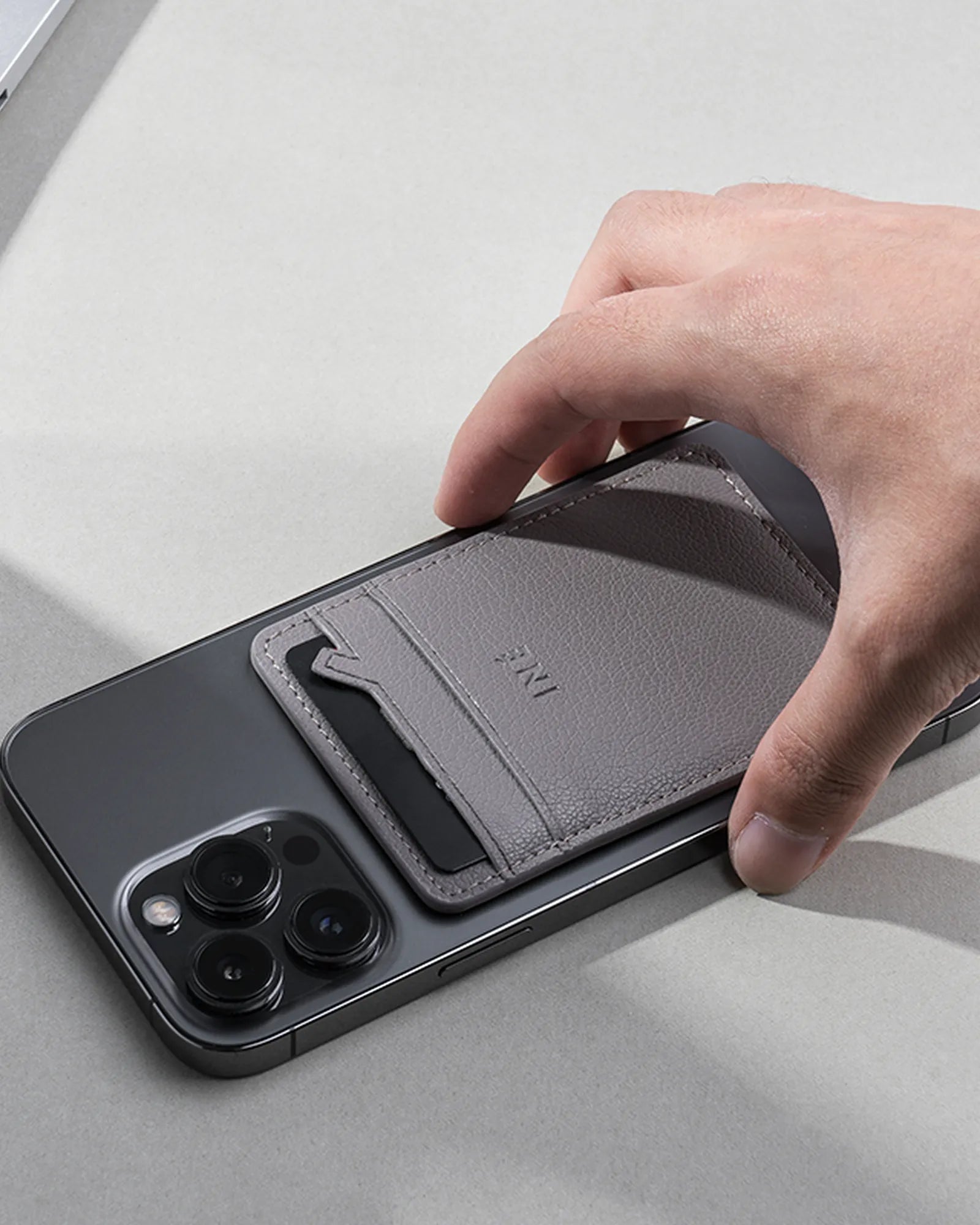 Porte-cartes éco cuir recyclé INE Mini Wallet à personnaliser - 15