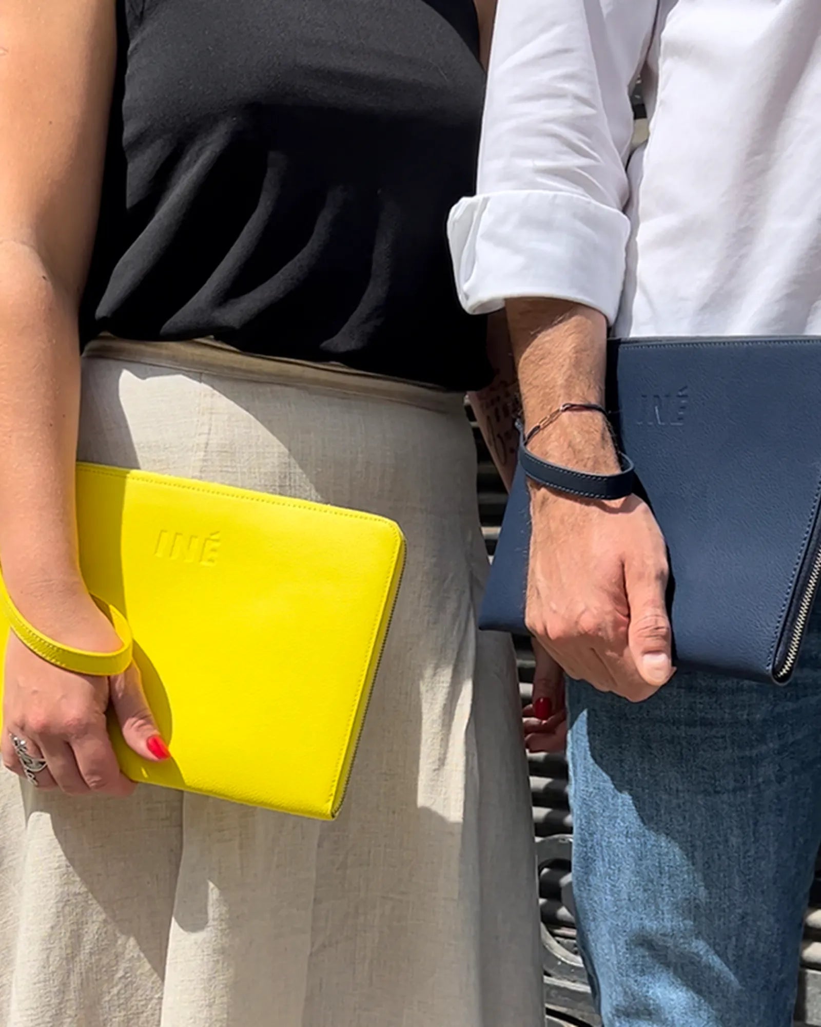 Pochette cuir recyclé INE 10/11" à personnaliser - 10