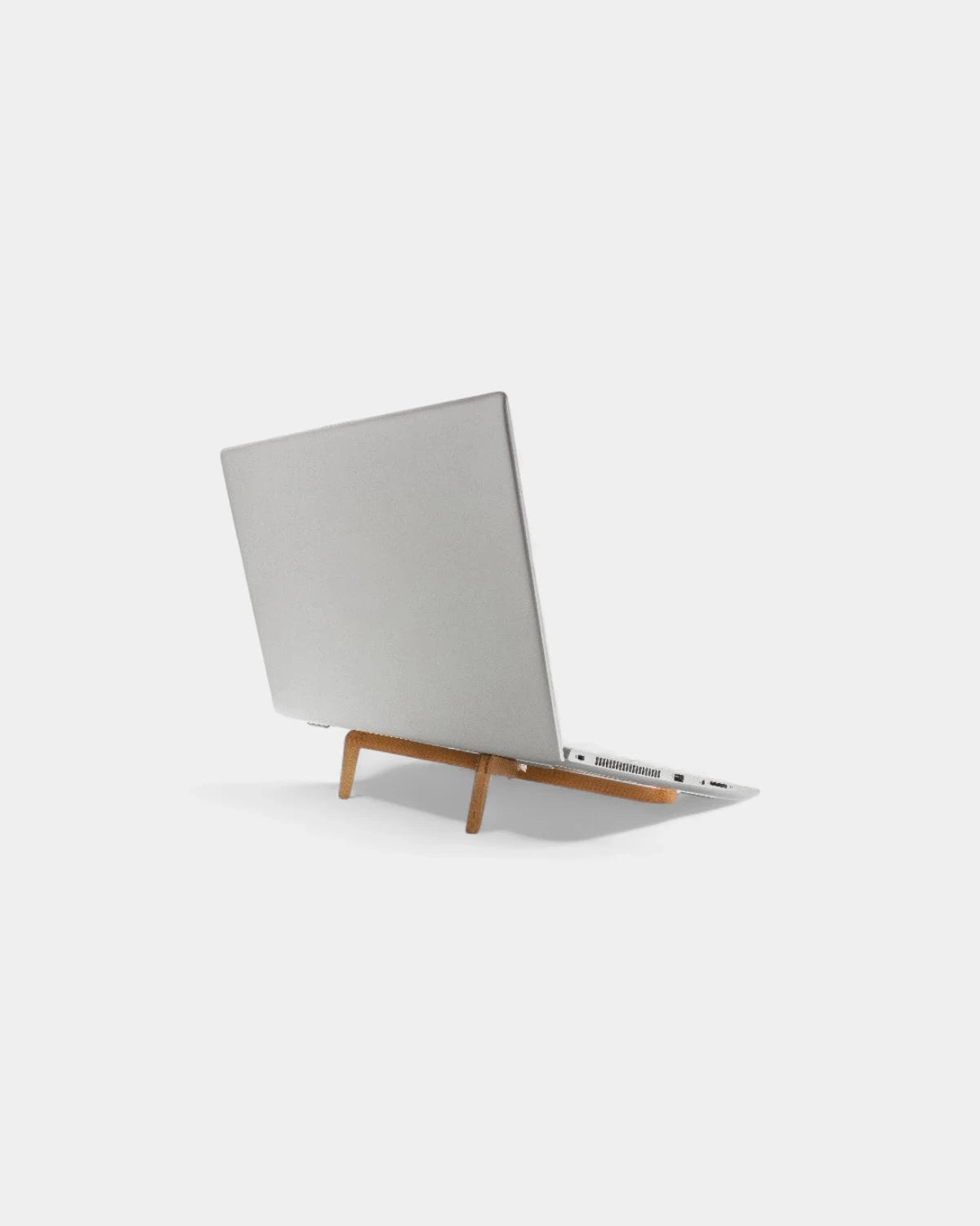 Support ordinateur portable en bambou à personnaliser - 1