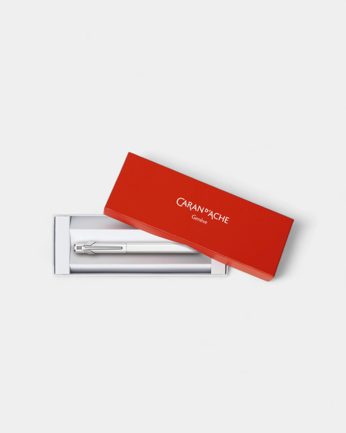 Stylo bille Caran d'Ache Plume à personnaliser - 7